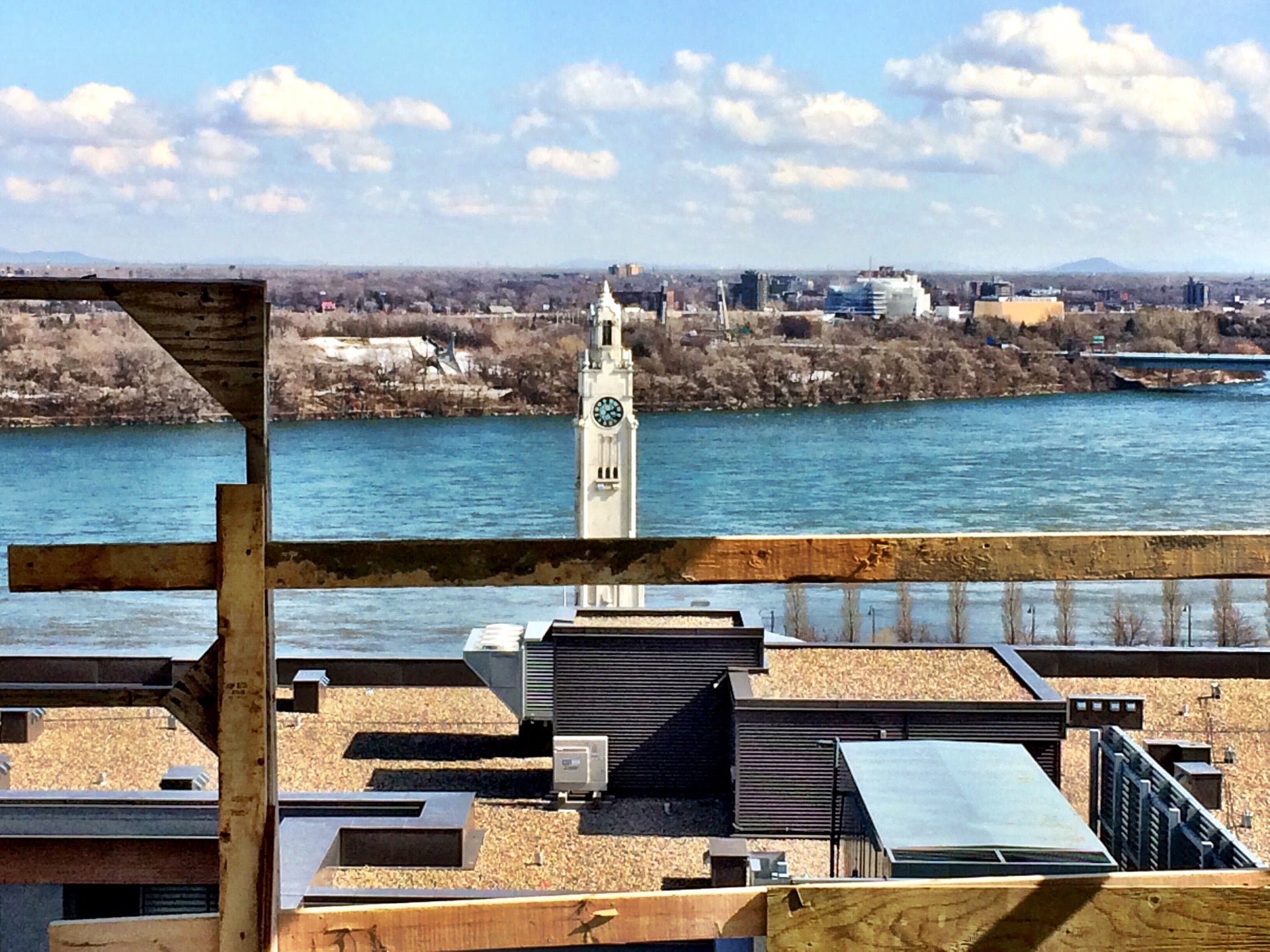 Le Solano, 801 Rue de la Commune est, Montreal, QC H2L 0E2, CA - MapQuest