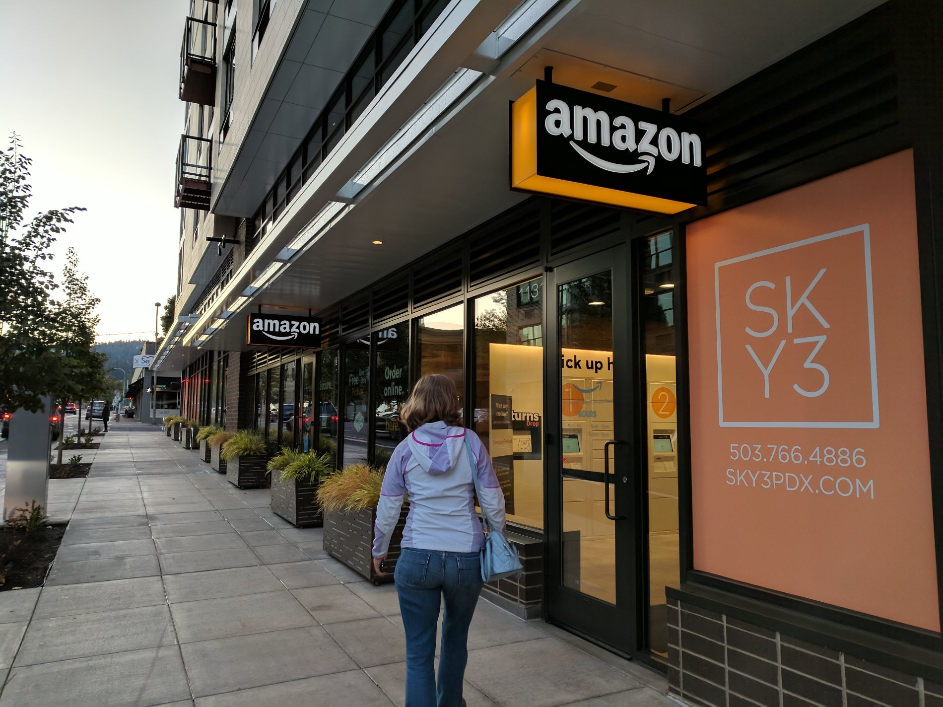 Amazon, 1131 SW Jefferson St, Portland, OR, Retail Shops MapQuest