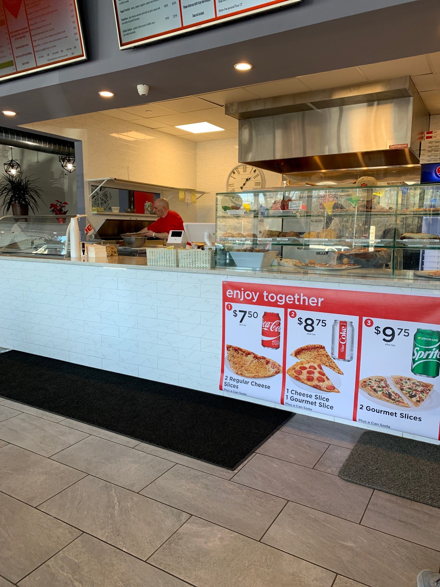 Dom's Pizza & Pasta House, 336 Saw Mill River Rd, Greenburgh, Town of