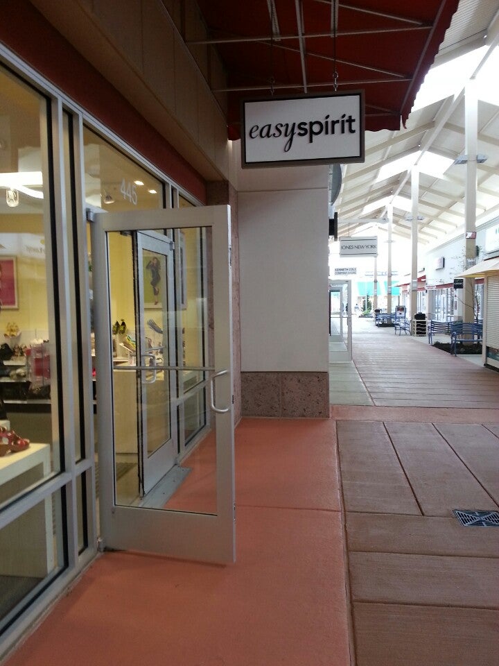 Easy spirit clearance outlet store locations