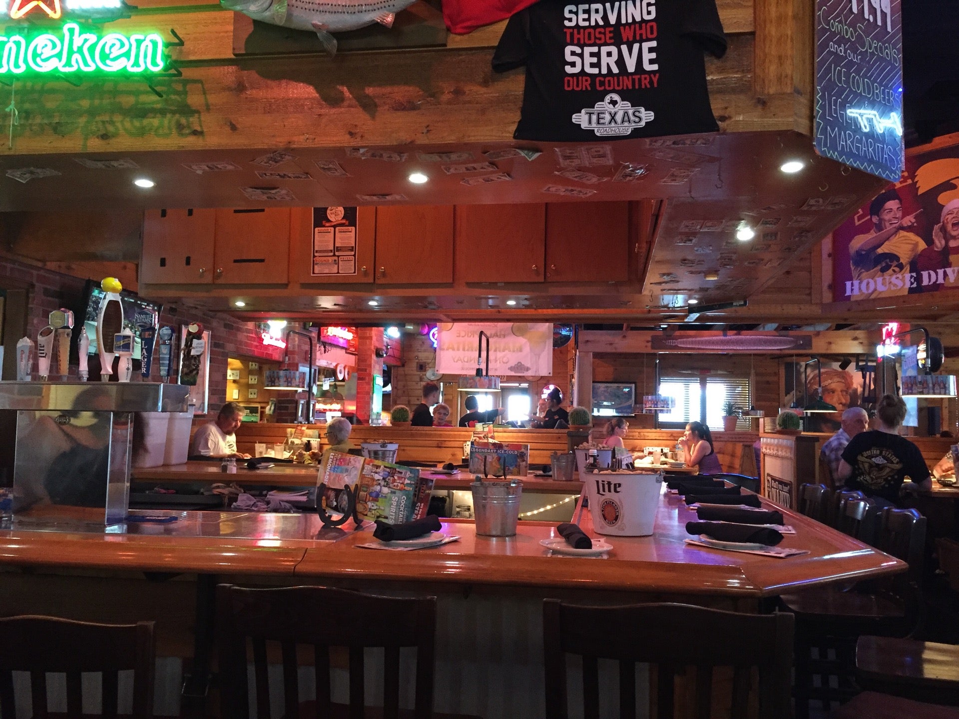 Texas Roadhouse on X: Ice-cold beer. #nationalbeerday   / X