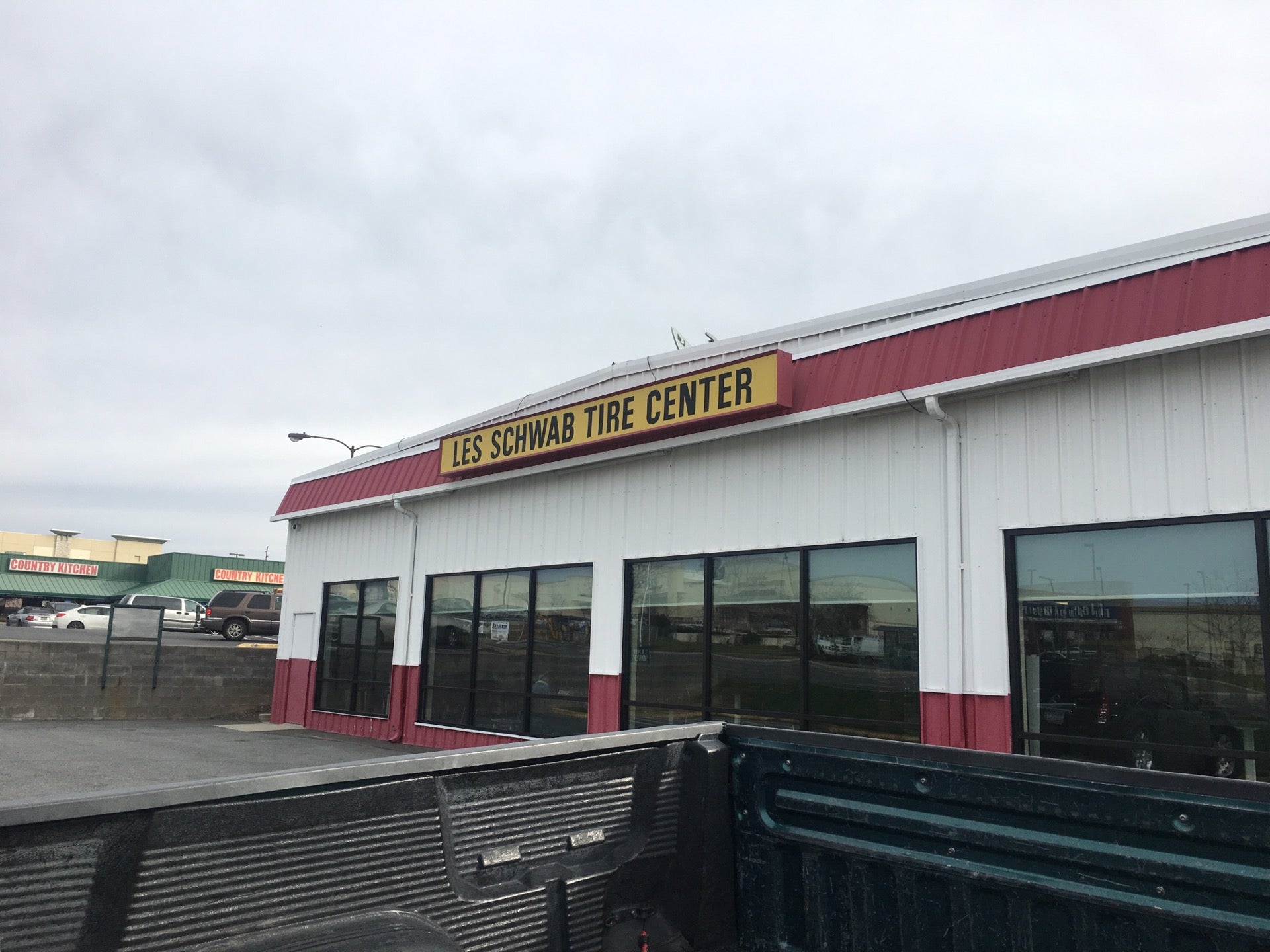 Les Schwab Tire Center, 1201 Hilltop Dr, Redding, CA, Tire Dealers