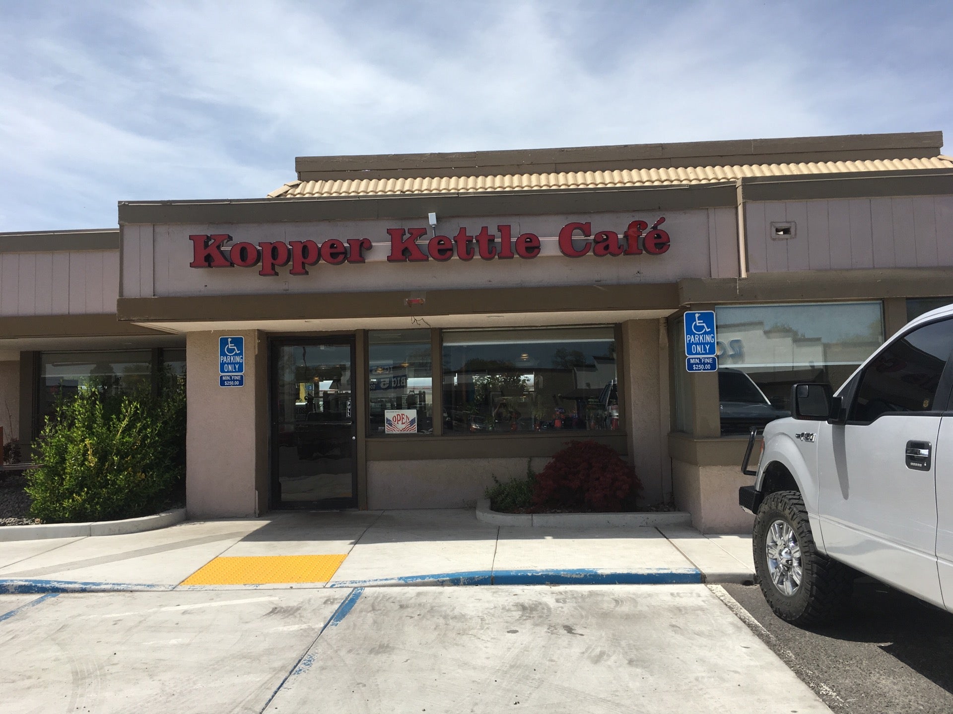 Amy's Kopper Kettle Cafe, 2535 Main St, Susanville, CA, Eating places