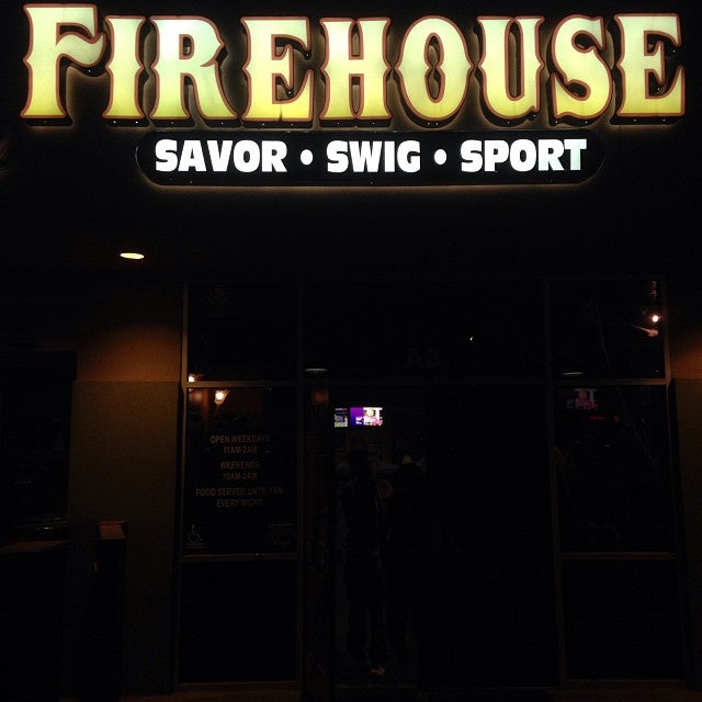 The Firehouse Sports Bar and Restaurant, 7701 White Ln, Bakersfield