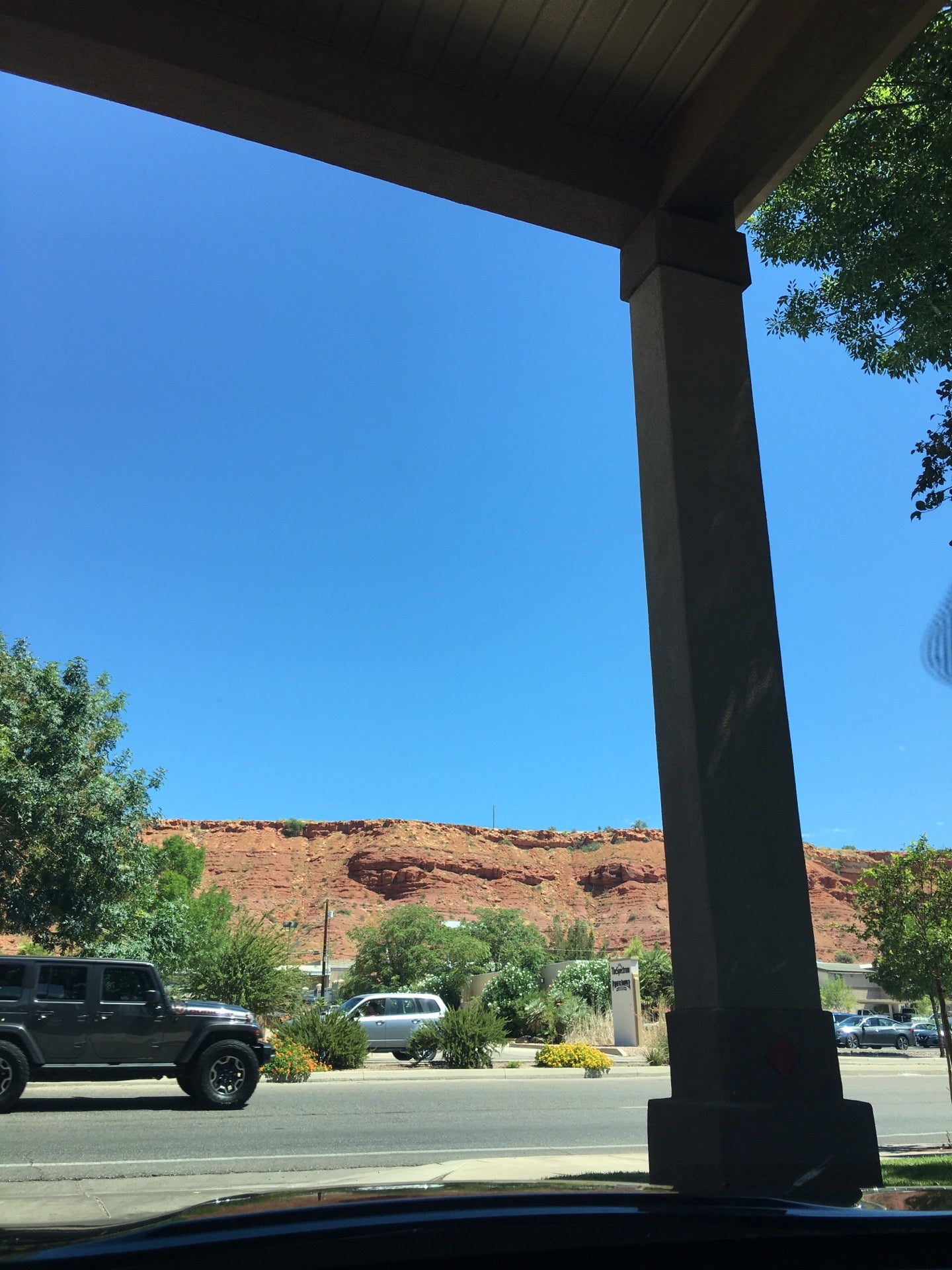 Super 8 By Wyndham St. UT, 260 E Saint Blvd, Saint