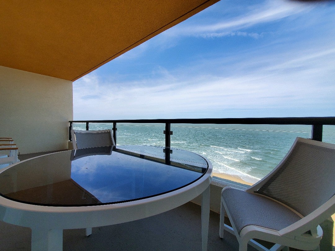 Delta hotels by marriott virginia beach bayfront suites 2800 shore dr