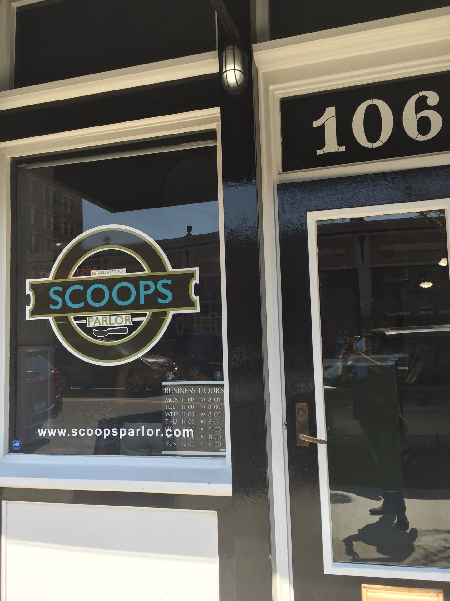 Scoops Parlor, 106 E Ge Patterson Ave, Memphis, TN, Bakeries MapQuest