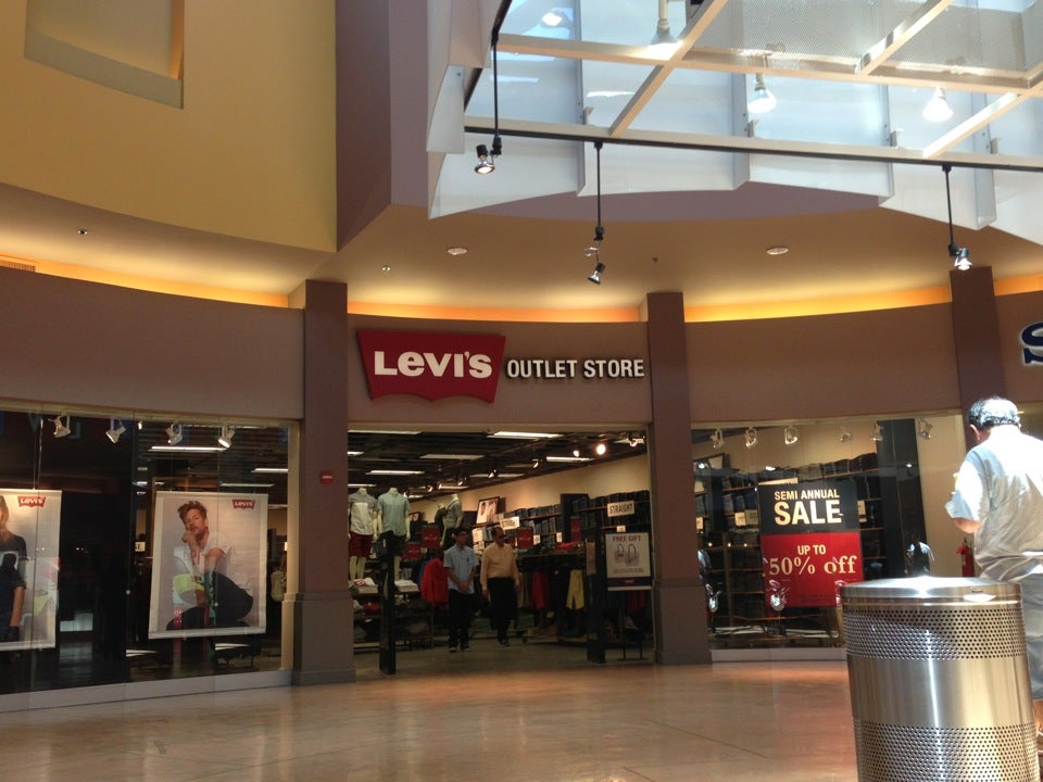 Levi's Store, 11401 NW 12th St, Dolphin Mall, Miami, FL, Clothing Retail -  MapQuest