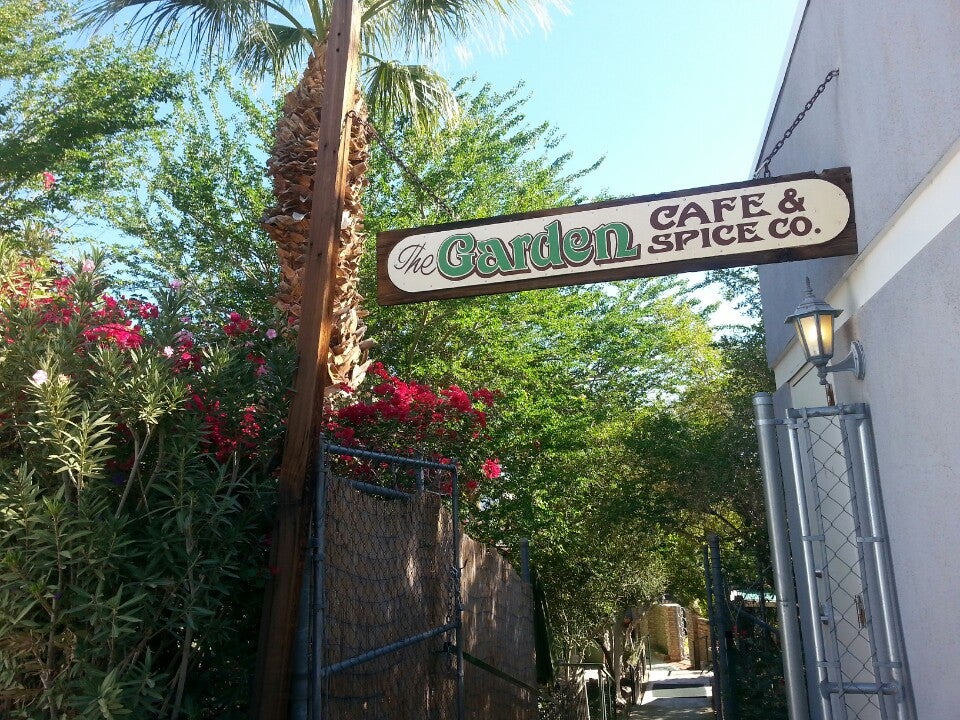 Garden Cafe Yuma Fasci Garden