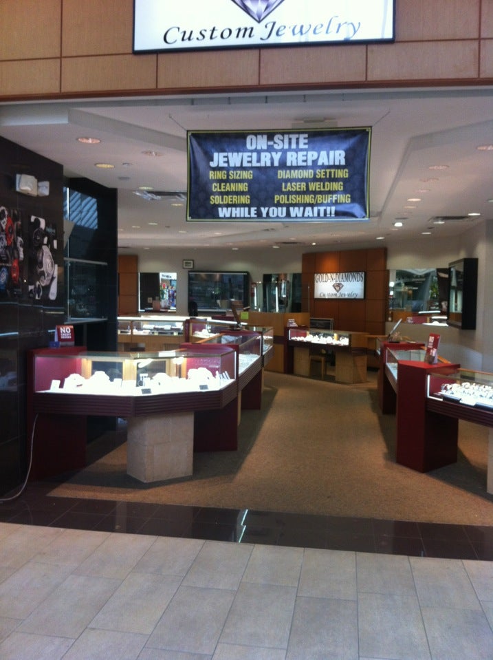 gold and diamonds southpark mall