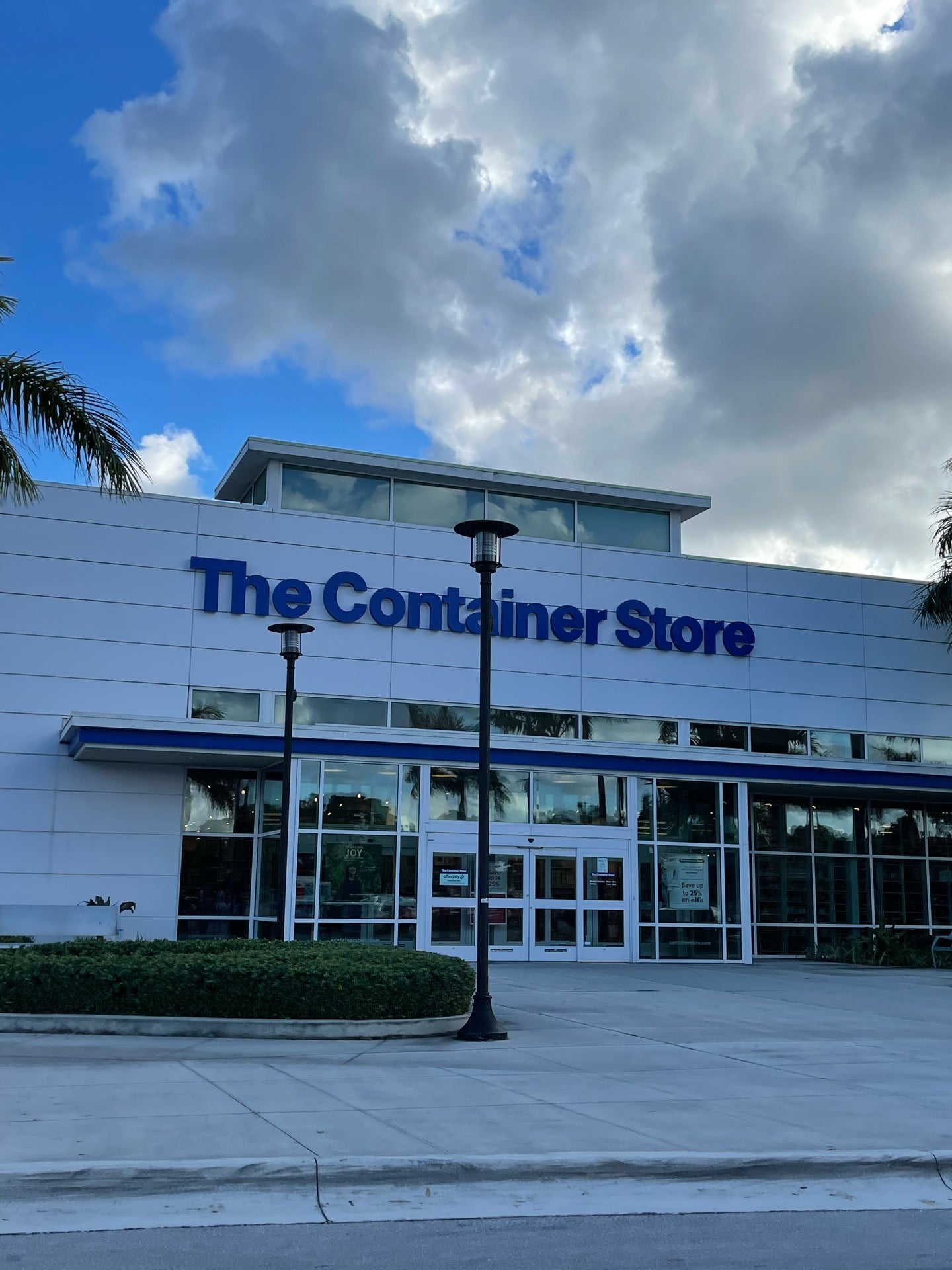 Furniture Store Boca Raton, FL - Curbside Pickup