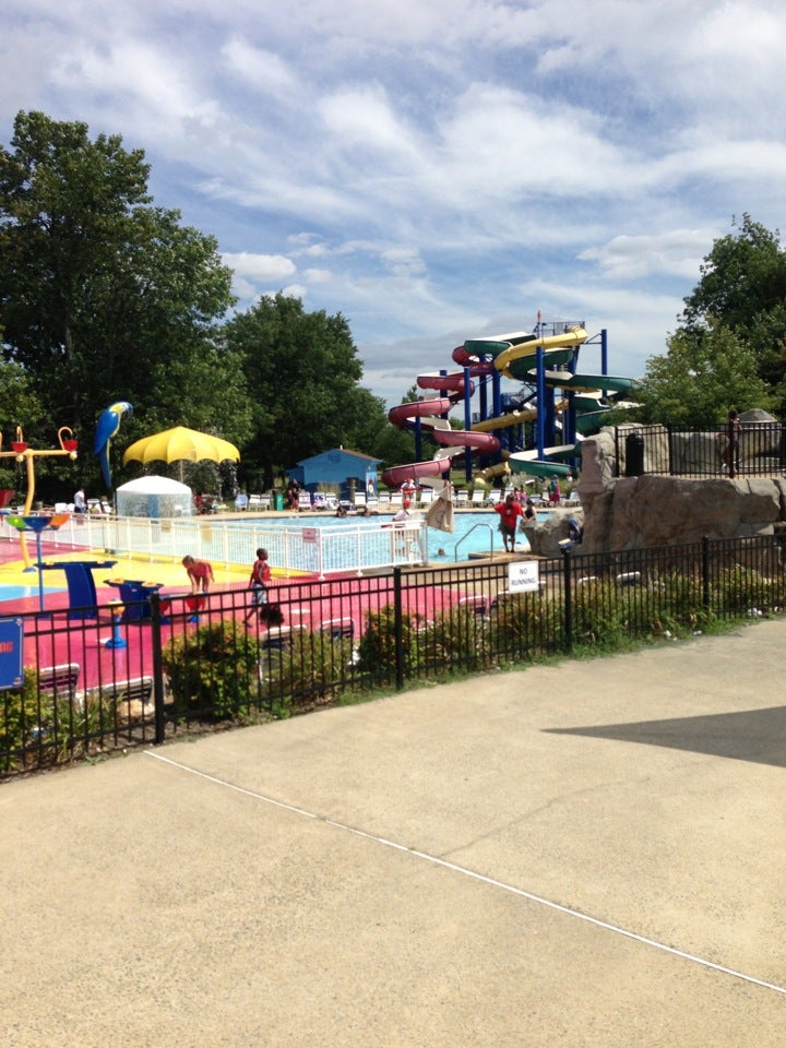 Great Waves Waterpark, 4001 Eisenhower Ave, Alexandria, VA, Water Parks