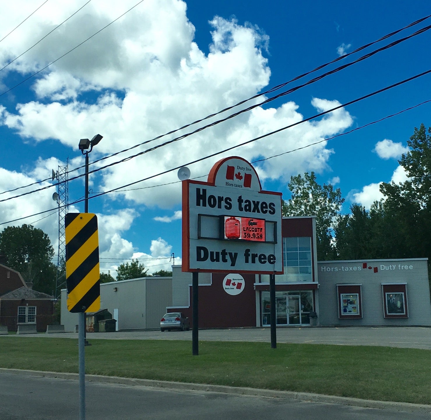 CBSA LacolleChamplain 221 Border Crossing, 300 Rte 221, Lacolle, QC