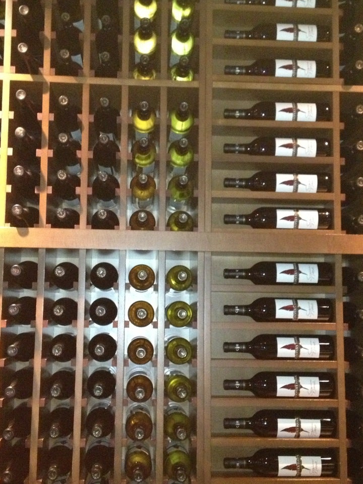 Cooper's Hawk Winery & Restaurant Burr Ridge, 510 Village Center Dr