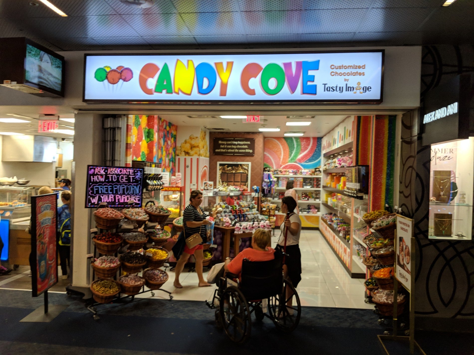 Candy Cove Las Vegas 5757 Wayne Newton Blvd Las Vegas Nv Candy Stores Mapquest 2201