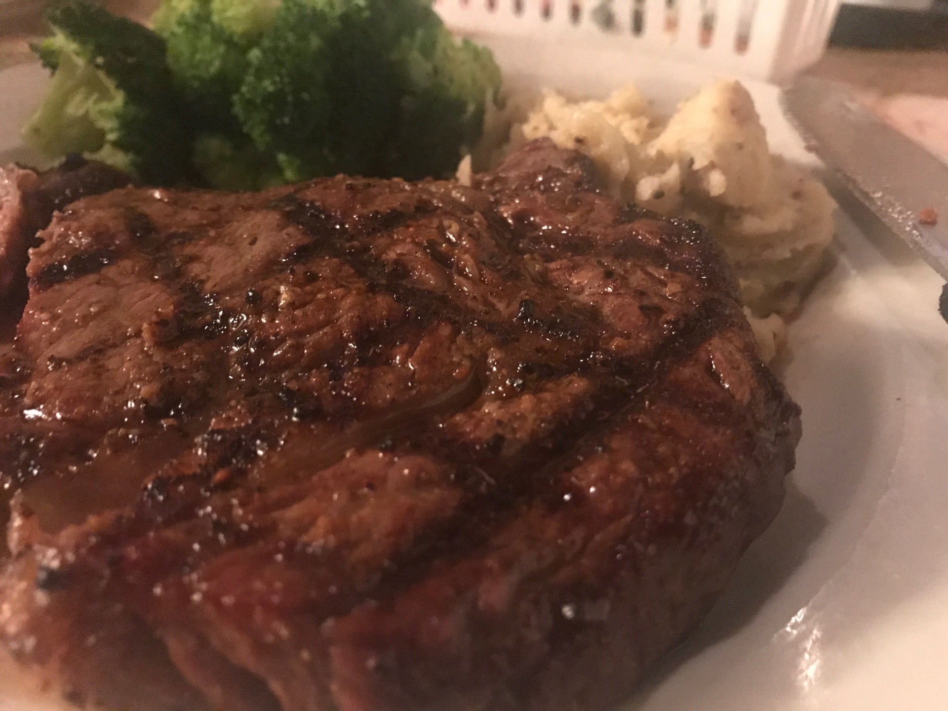 Houndstooth Grill & Bar, 6323 Grand Hickory Dr, Braselton, GA, Eating