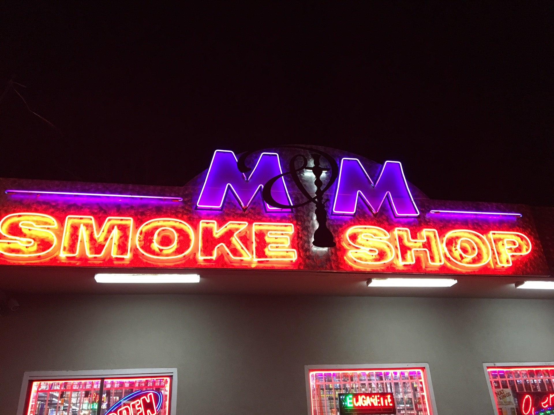 M&M's Smoke Shop, 1800 Ctrl Ave SE, Albuquerque, New Mexico, Cigars
