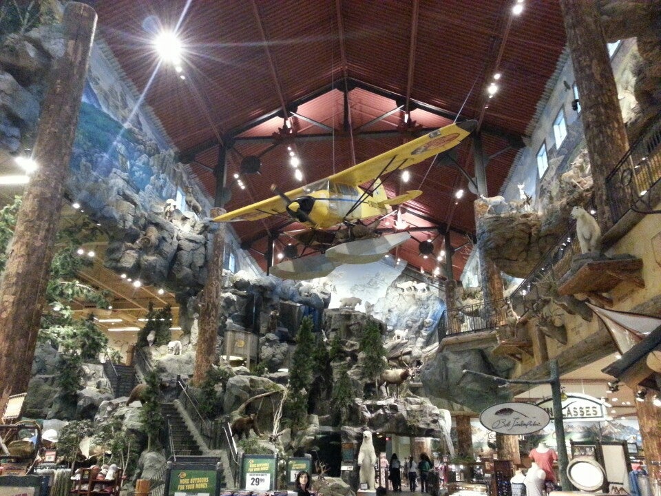 BASS PRO SHOP - Updated April 2024 - 44 Photos & 29 Reviews - 112-261055  Crossiron Boulevard, Rocky View County, Alberta - Hunting & Fishing  Supplies - Phone Number - Yelp