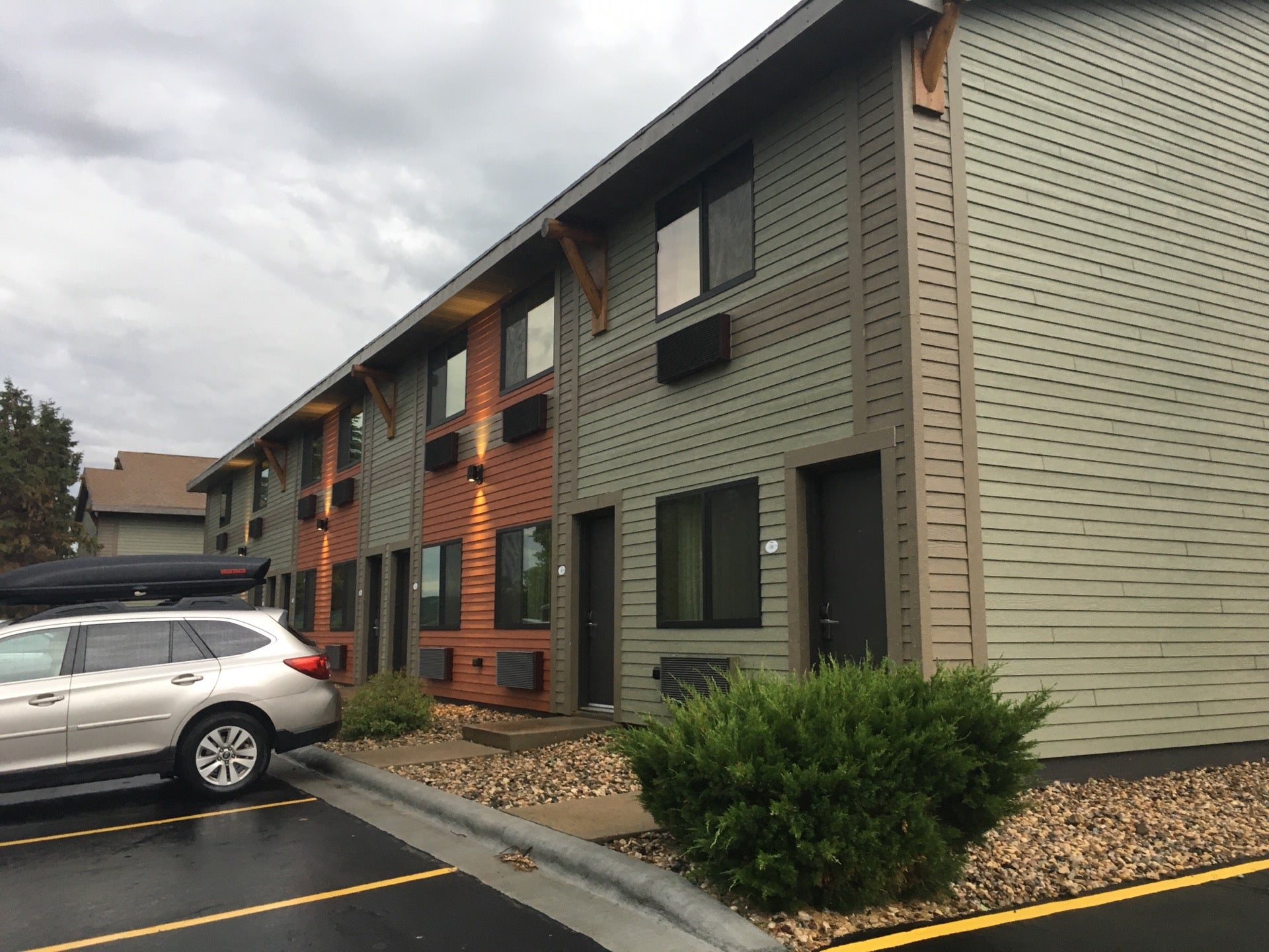 Baymont Inn & Suites, 1100 E SD Highway 16, SD, Hotels & Motels