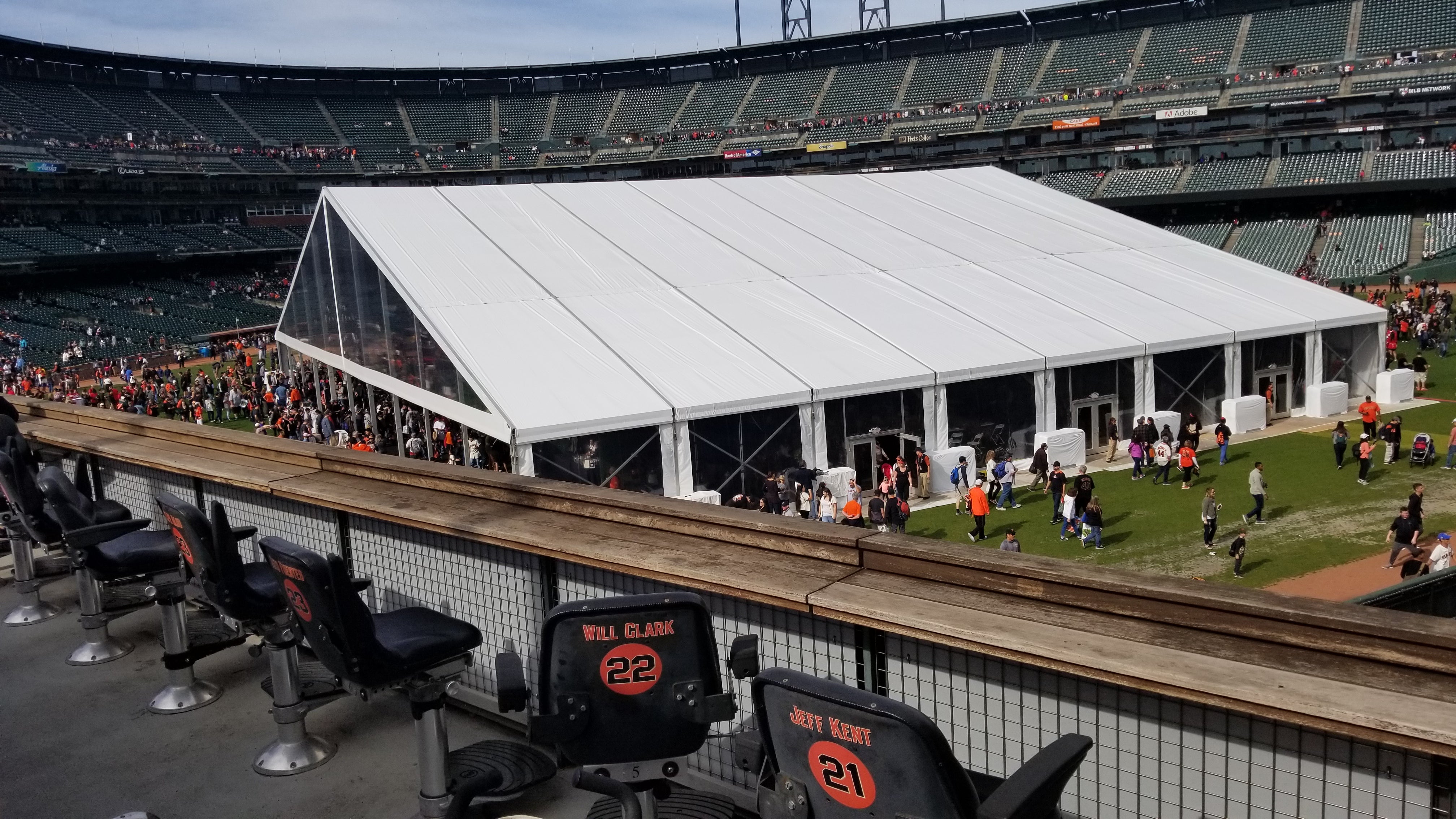 Coors Light Zone, 24 Willie Mays Plz, San Francisco, CA, Entertainment