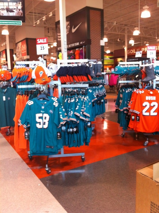 Miami Dolphins Men's Apparel  Curbside Pickup Available at DICK'S