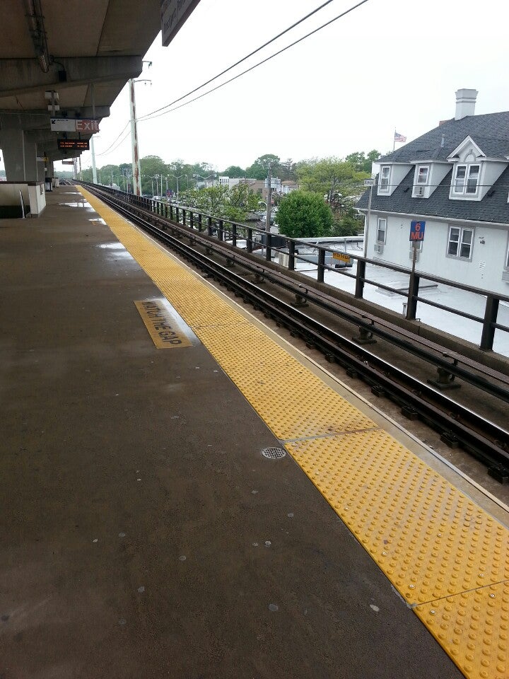 LIRR Merrick Station, Sunrise Highway, Merrick, NY, Commuter Rail
