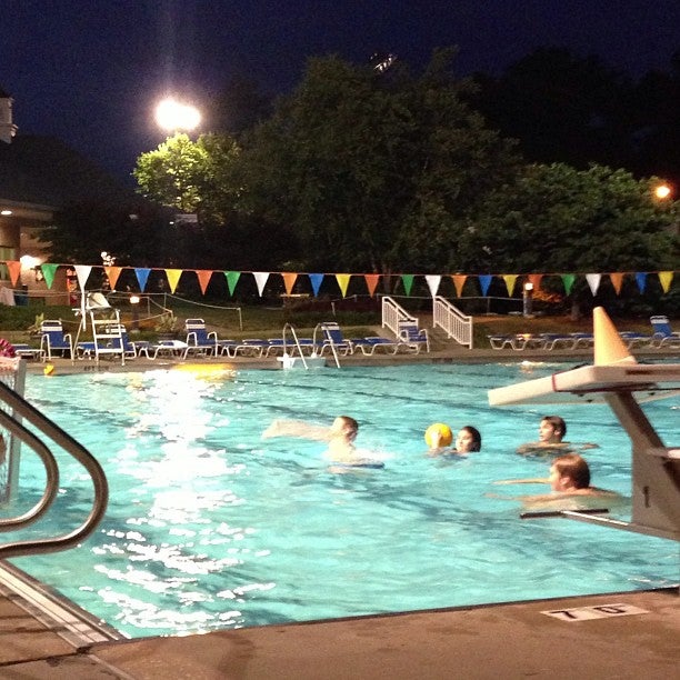 Kirkwood Aquatic Center, 111 S Geyer Rd, Kirkwood, MO, Swimming Pools