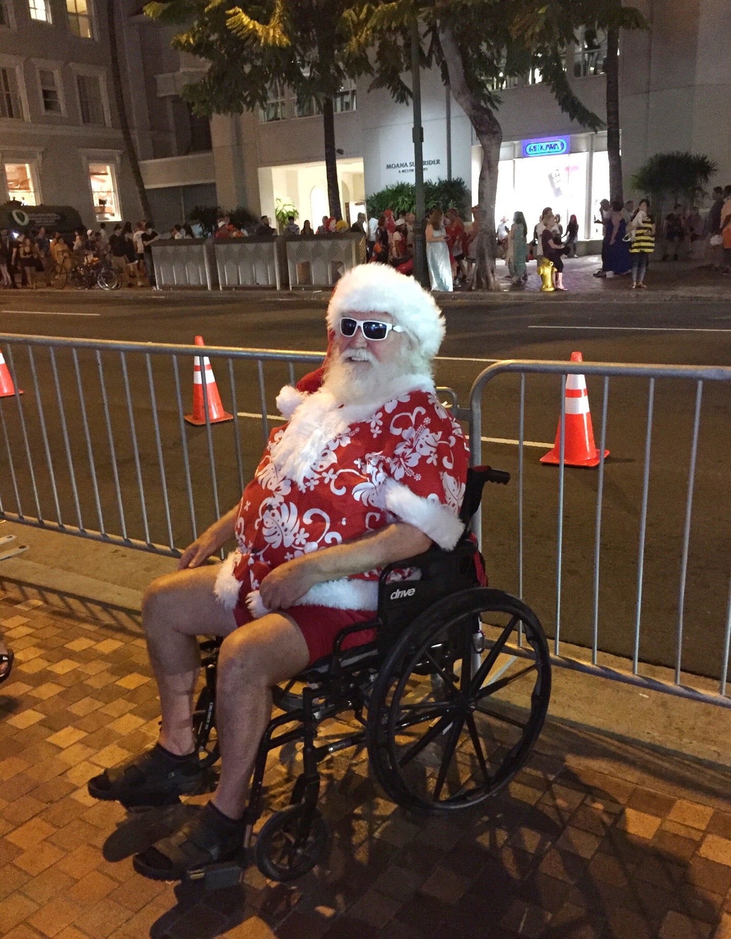 King Kalakaua Plaza, 2080 Kalakaua Ave, Honolulu, HI, Parking Garages 