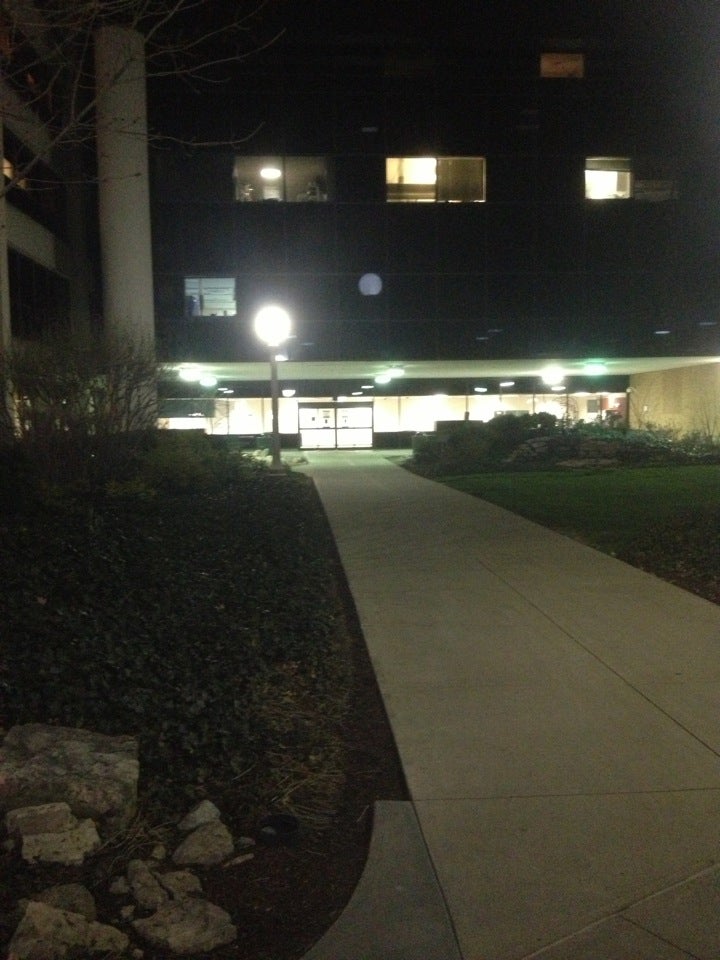 Carle Foundation Hospital, 611 W Park St, Urbana, IL, Emergency Room