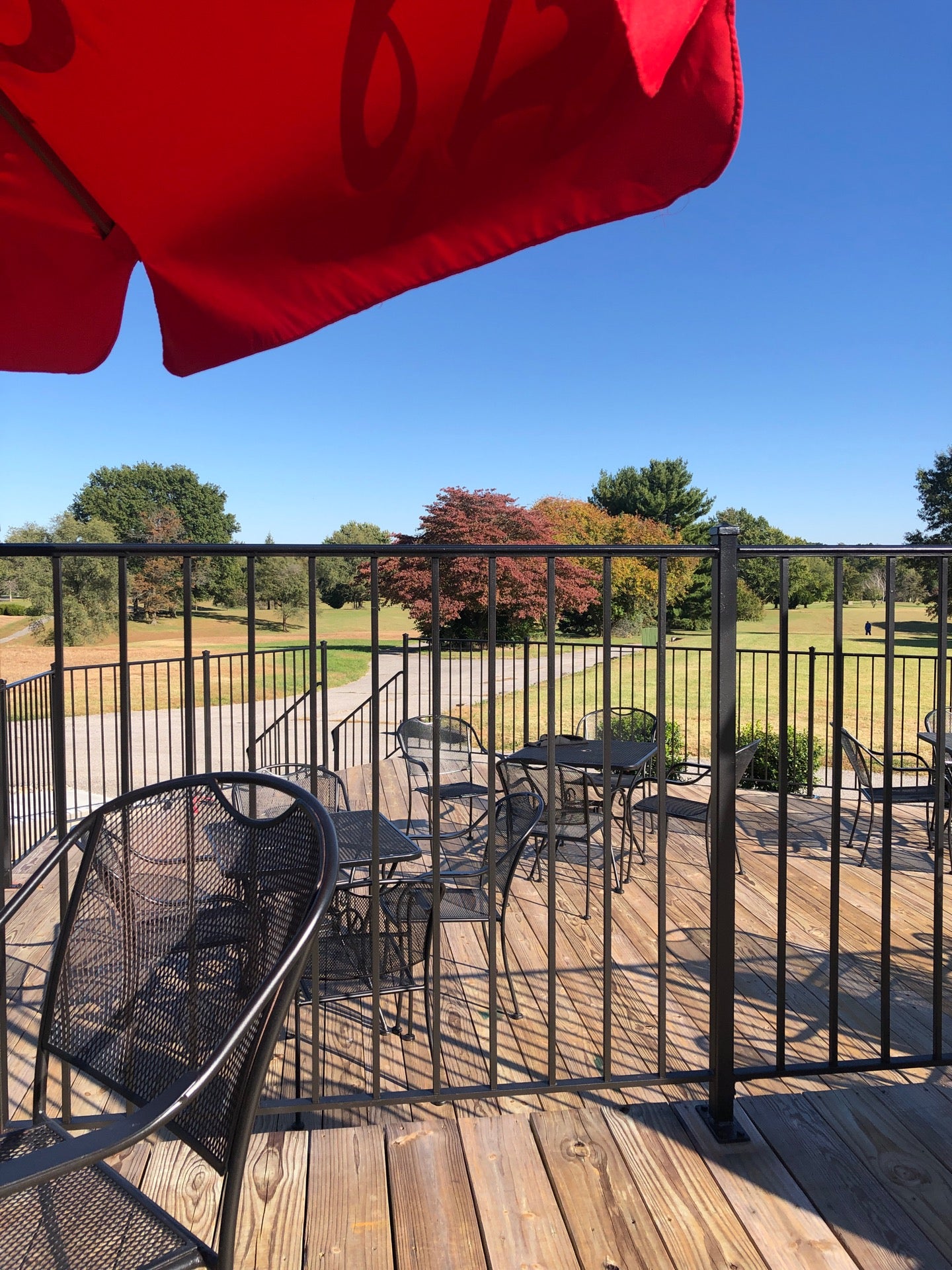 Fletchers Kitchen & Tap, 3700 Old Collinsville Rd, Swansea, IL, Bars