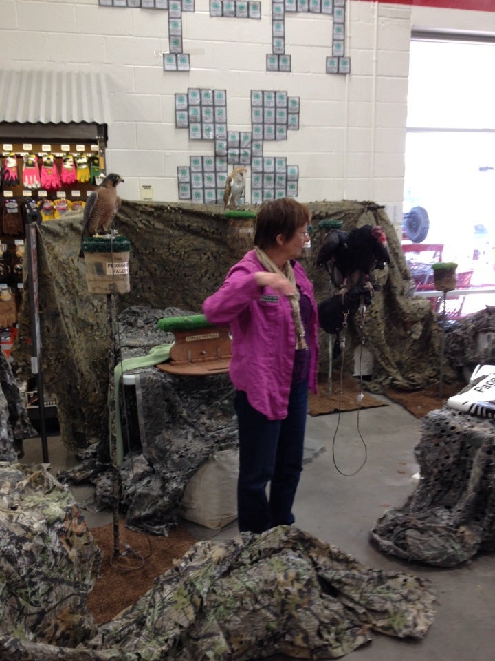 Tractor Supply Company, 6641 Manlius Center Rd, East Syracuse, NY