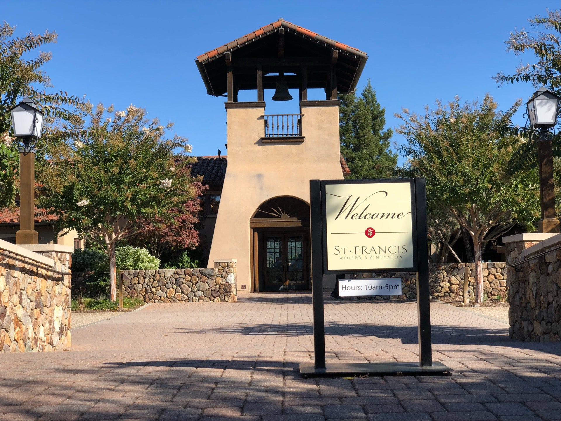 St Francis Shopping Center, 100 Calistoga Rd, Santa Rosa, CA MapQuest