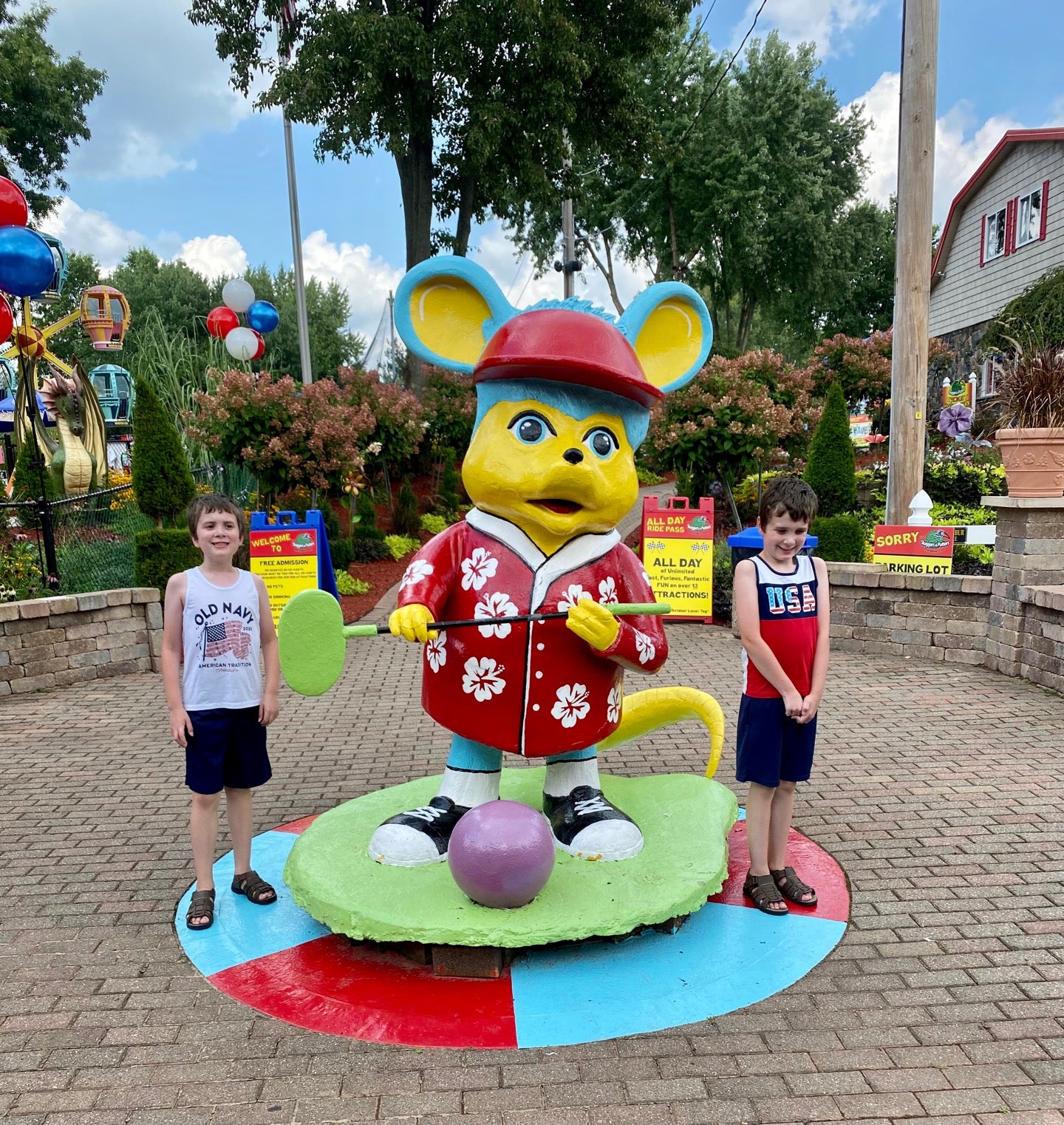 Sluggers & Putters, 333 Lafayette Dr NW, Canal Fulton, OH