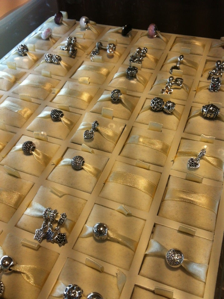 Pandora Jewelry, 3401 Nicholasville Rd, Lexington, KY, Jewelry Bought