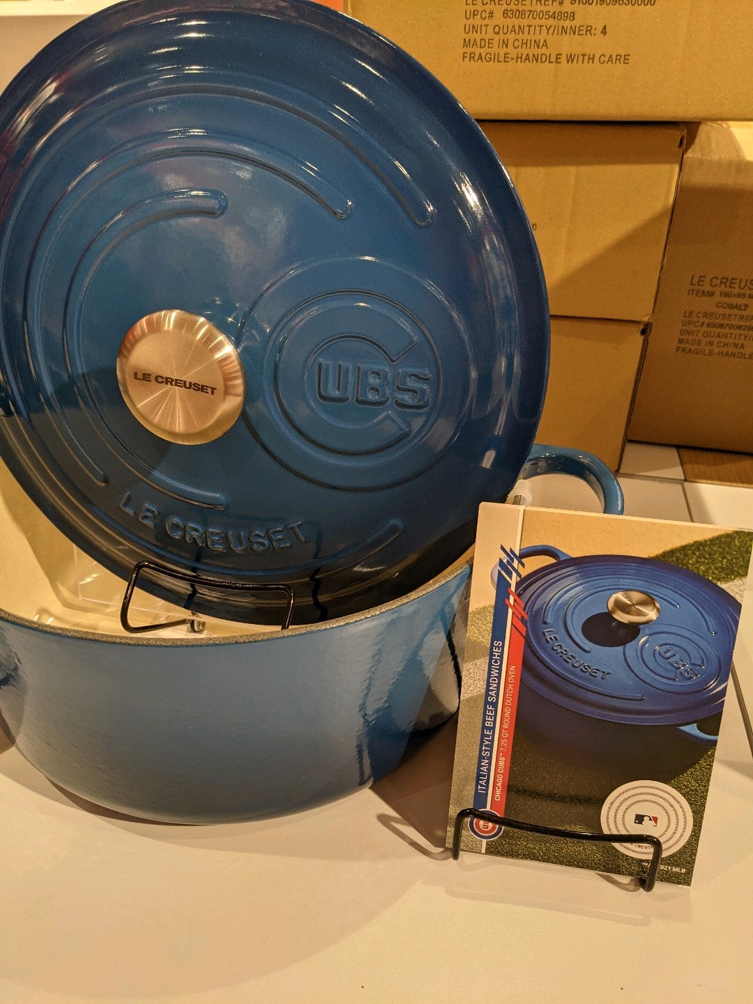 Le Creuset: Outlets at Tejon