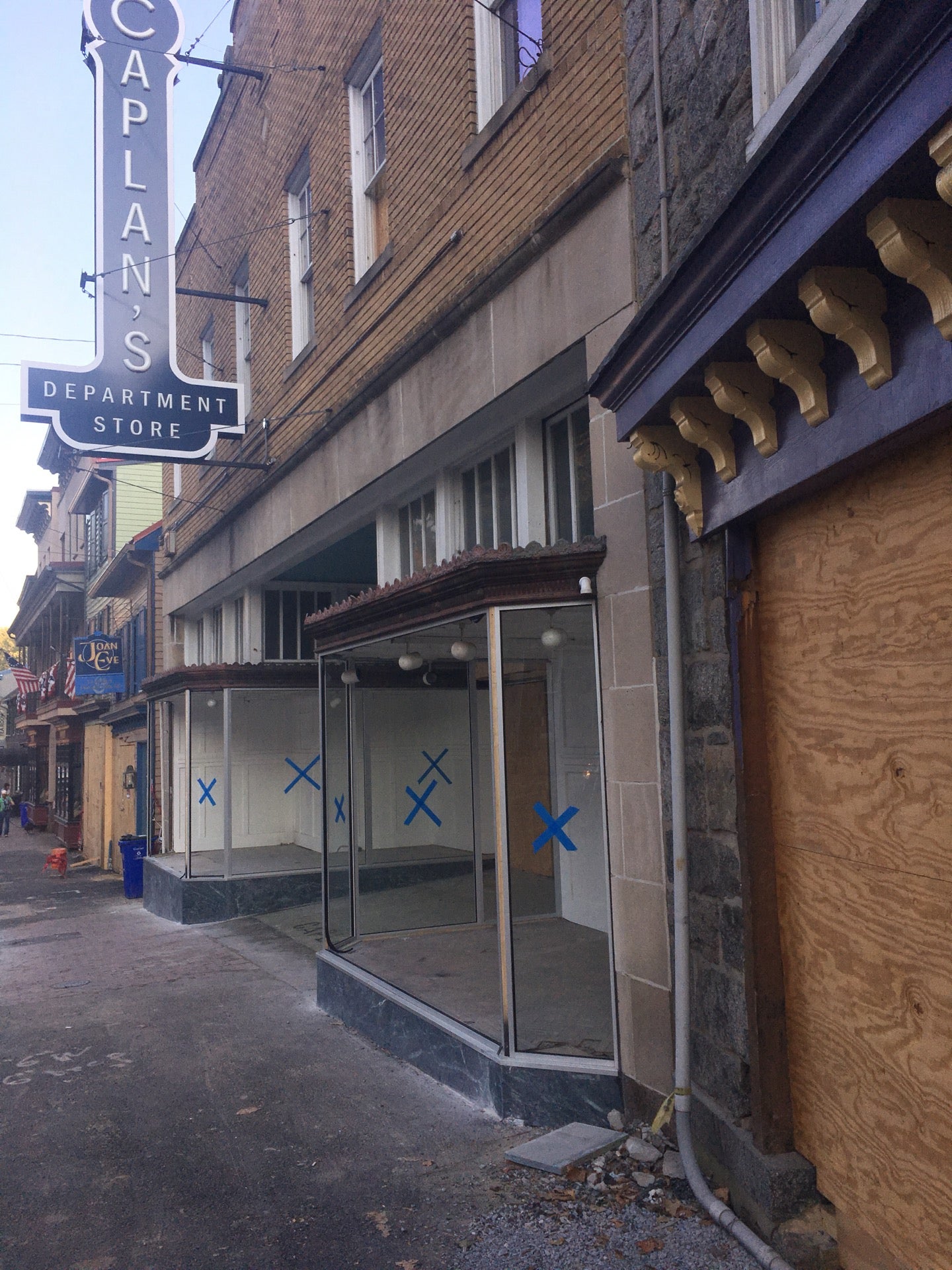 A Caplan's Ellicott City Auction, 8125 Main St, Ellicott City, MD