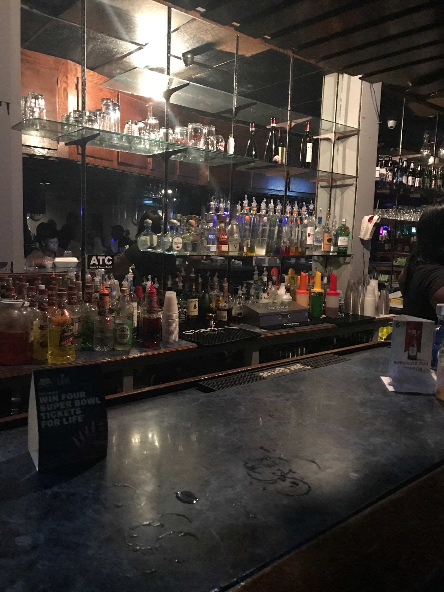 Jaggs classic corner 2414 n acadian thruway w baton rouge la night