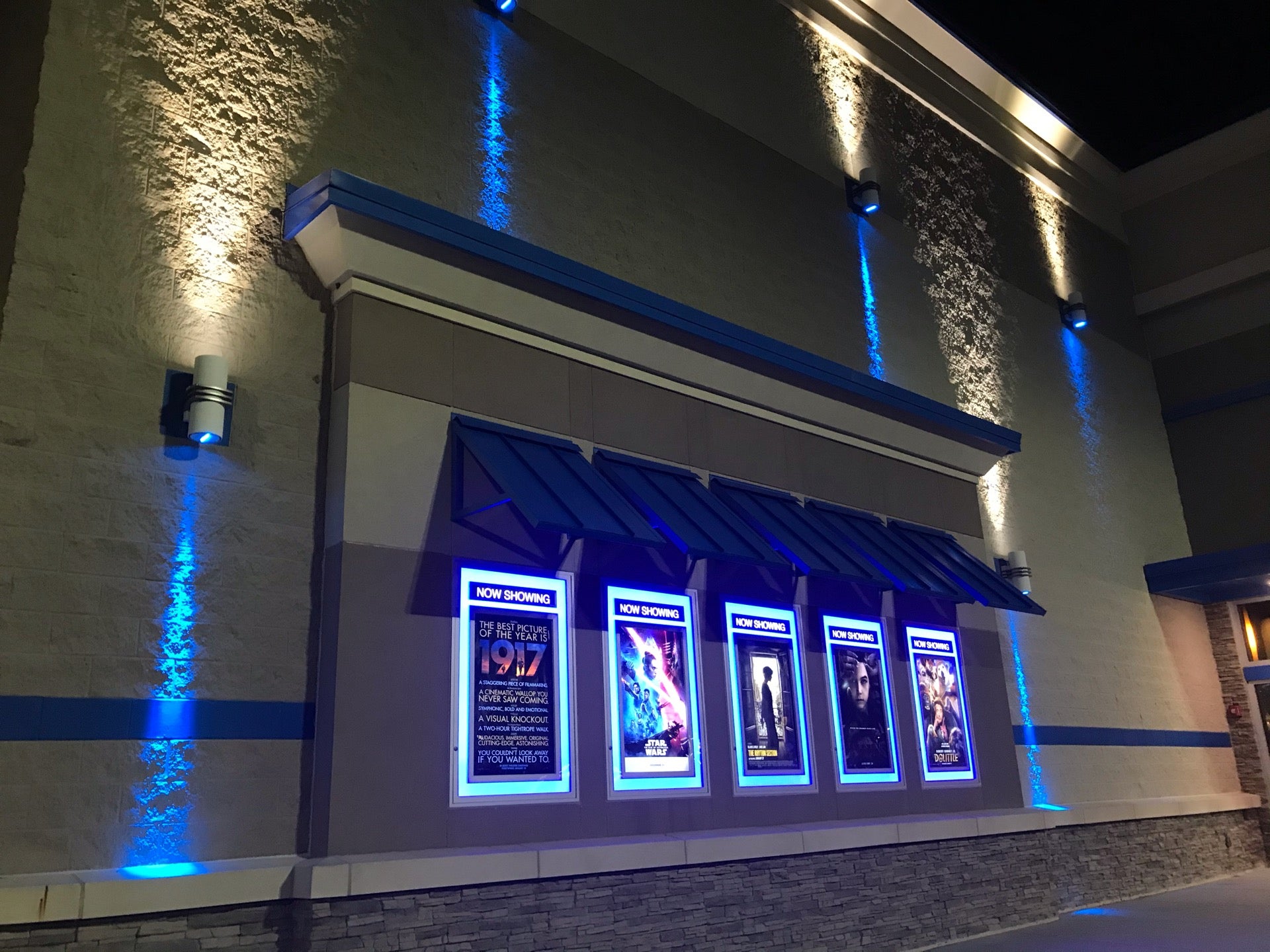 CMX Cinemas Tyrone Luxury 10, 2998 Tyrone Blvd N, St Petersburg, FL
