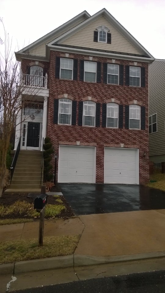 Eagles Point, 16386 Kramer Estate Dr, Woodbridge, VA, Housing