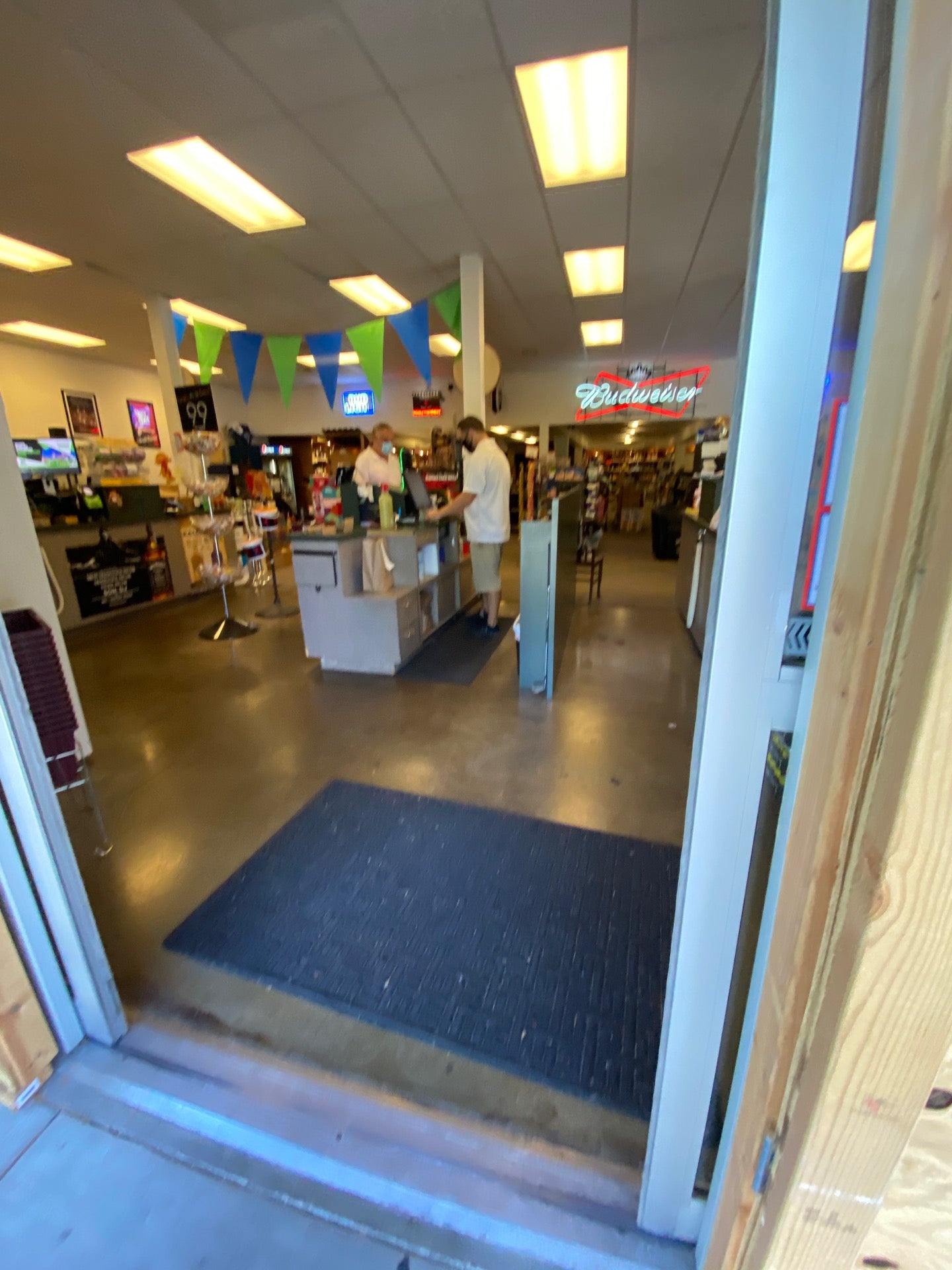 Bob's Lake City Liquors, 9824 Lake City Way NE, Seattle, WA, Liquor