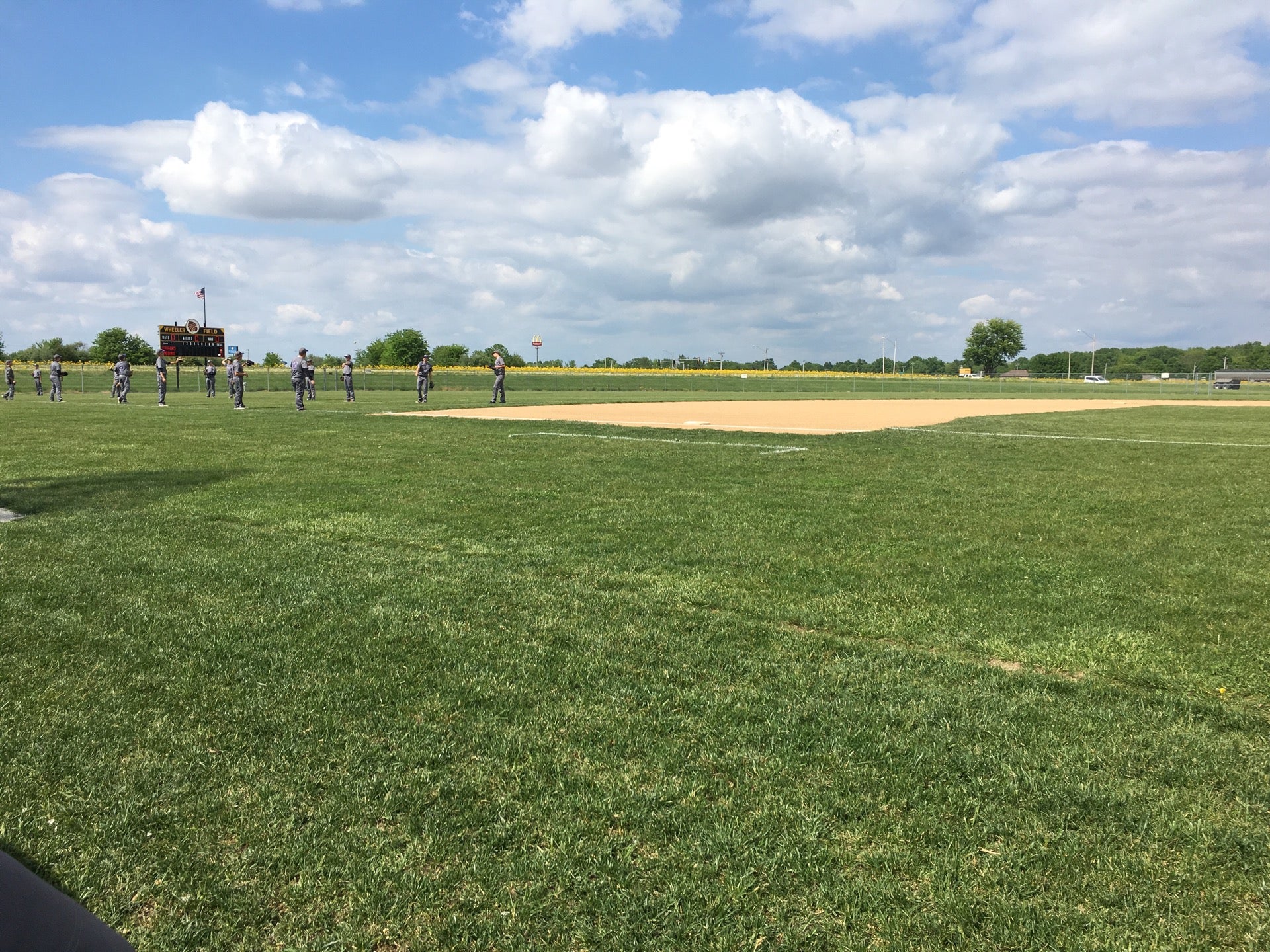 Carlyle Grade School, 951 6th St, Carlyle, IL MapQuest