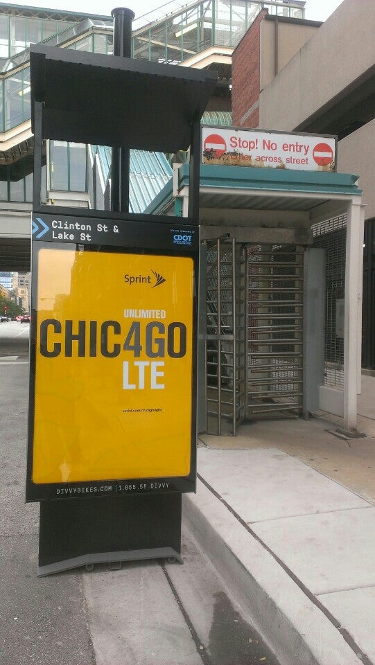 Divvy Station, 406 W Kinzie St, Chicago, IL, Rental Agencies MapQuest