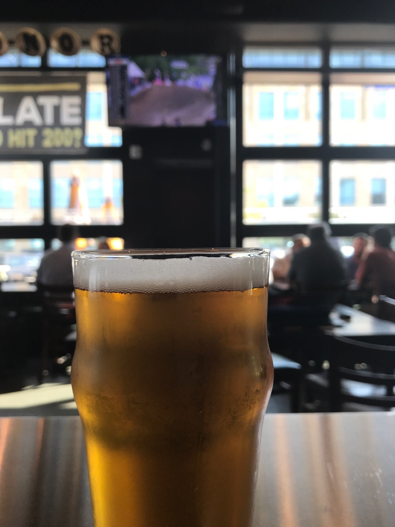 Flying Saucer Cypress Waters, 3111 Olympus Blvd, Dallas, TX, Eating