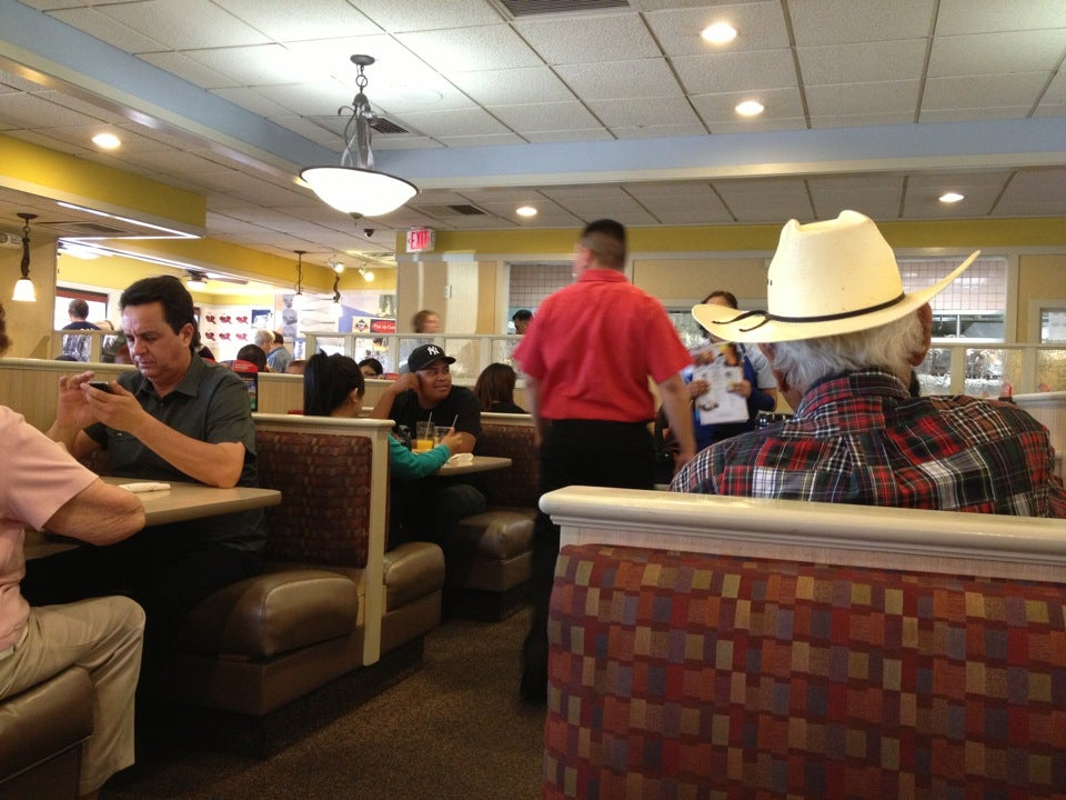 IHOP, Phoenix - 1230 N 51st Ave - Photos & Restaurant Reviews