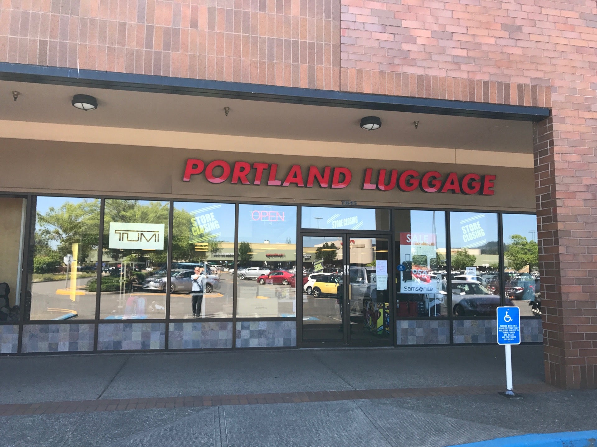 Portland Luggage, 11645 SW Beaverton Hillsdale Hwy, Beaverton, OR