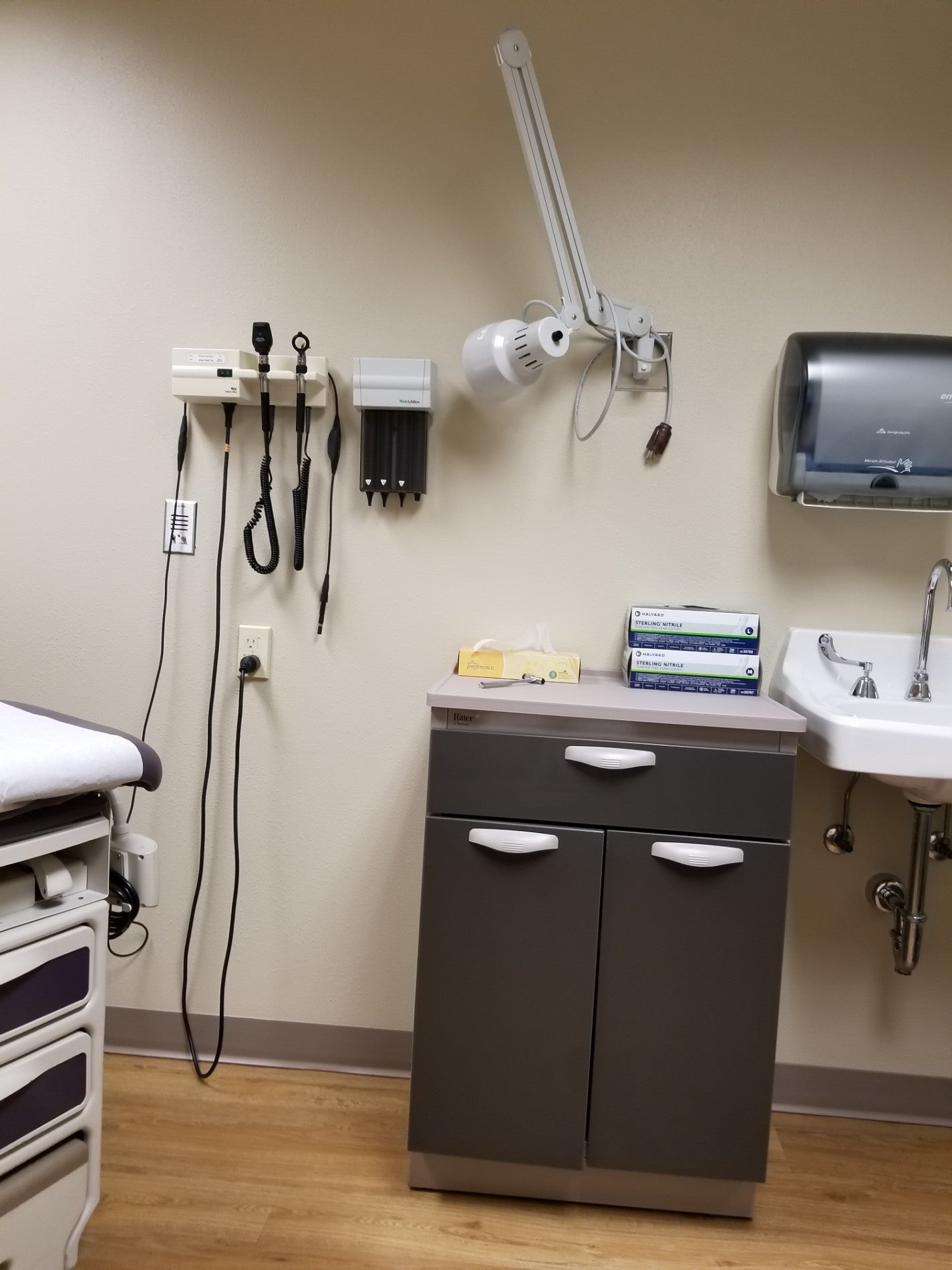 Paynesville Area Health Care System, 200 W 1st St, Paynesville, MN