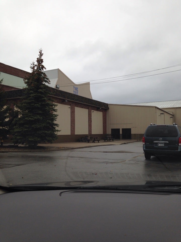 Ice Box Skating Rink, 1421 S Walnut St, South Bend, IN, Tourist
