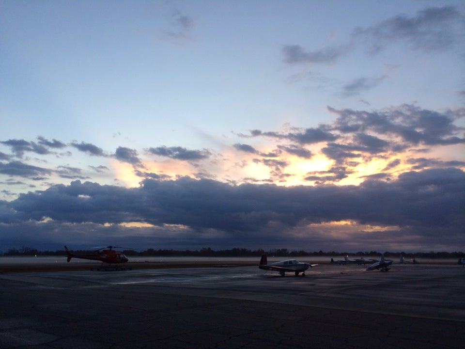 Abbeville Chris Crusta Memorial (IYA), 262 Airport Rd, Abbeville, LA