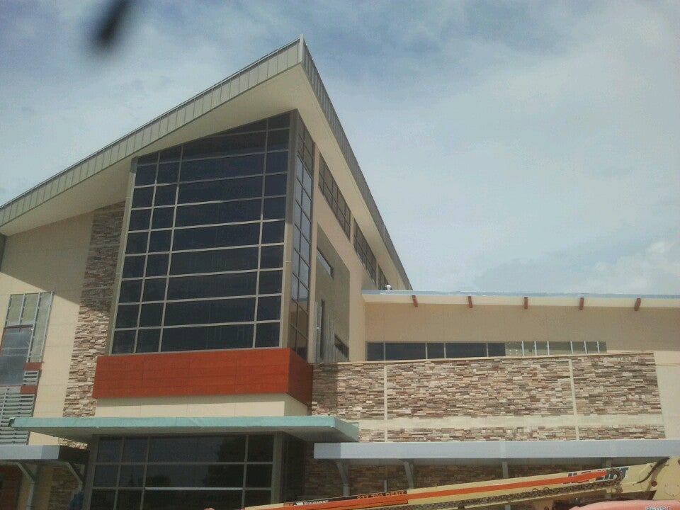 Gulf Gate Public Library, 7112 Curtiss Ave, Sarasota, FL, Commuter Rail