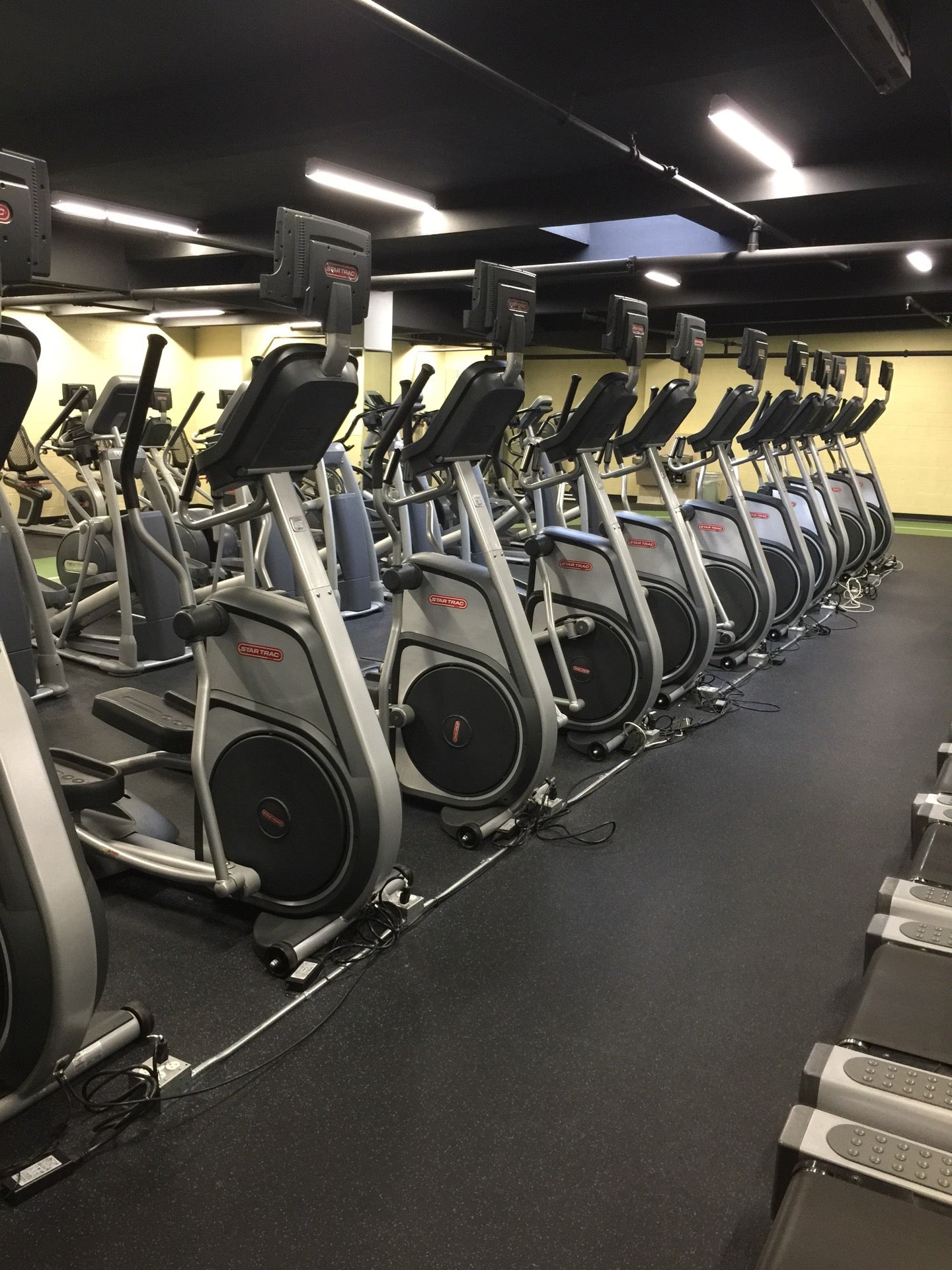 Crunch Fitness Salary 42 - r0i09ig